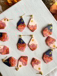 Image 3 of Mountainscape (day & night)