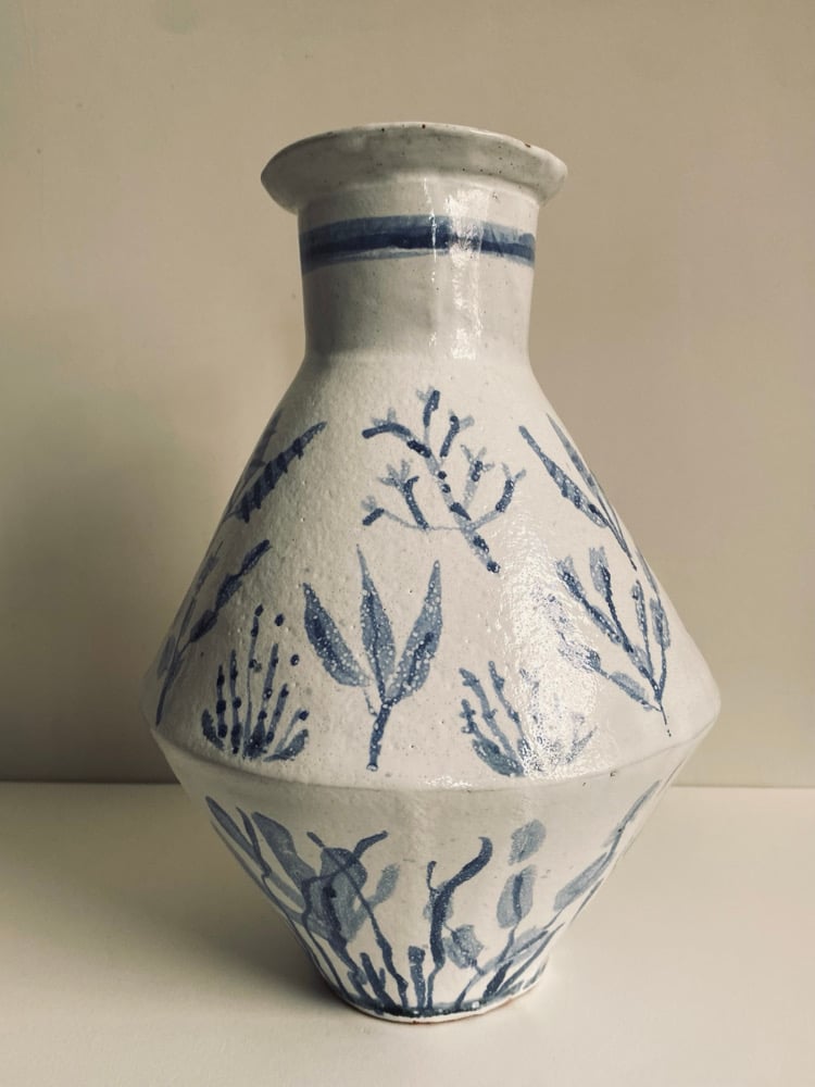 Waterweed Yield Vase Image 5