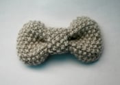 Image of stitch bow hair clip in linen