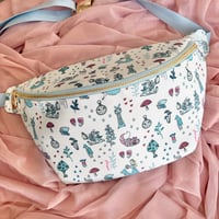 Image 1 of tea time XL belt bag