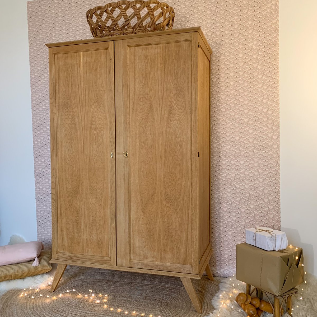 Image of VENDUE/SOLD OUT Armoire Compas Palmette