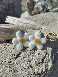 Image 1 of Daisy Earrings and Necklace 