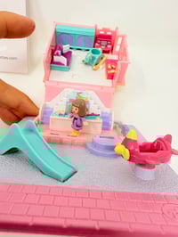 Image 8 of Ensemble bracelet et Polly Pocket Magasin de jouets 