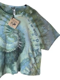 Image 4 of 2XL Crop Tee in Muted Forest Spiral Ice Dye
