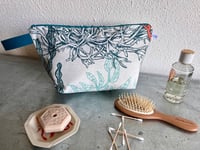 Image 2 of Tousse de toilette