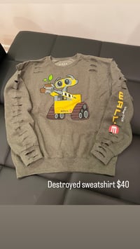 Medium Wall•e destroyed sweatshirt