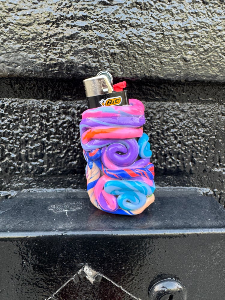 Image of LIGHTER CASE 03