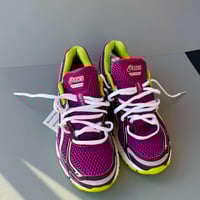 Image 2 of size: us8 uk6 eu39.5  cm25