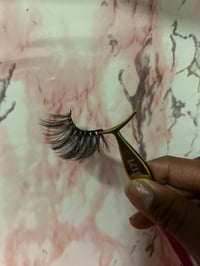 Image 3 of Starlette