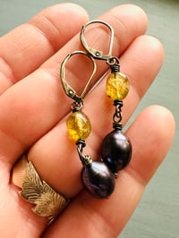 Image 6 of purple peacock pearl and green garnet earrings