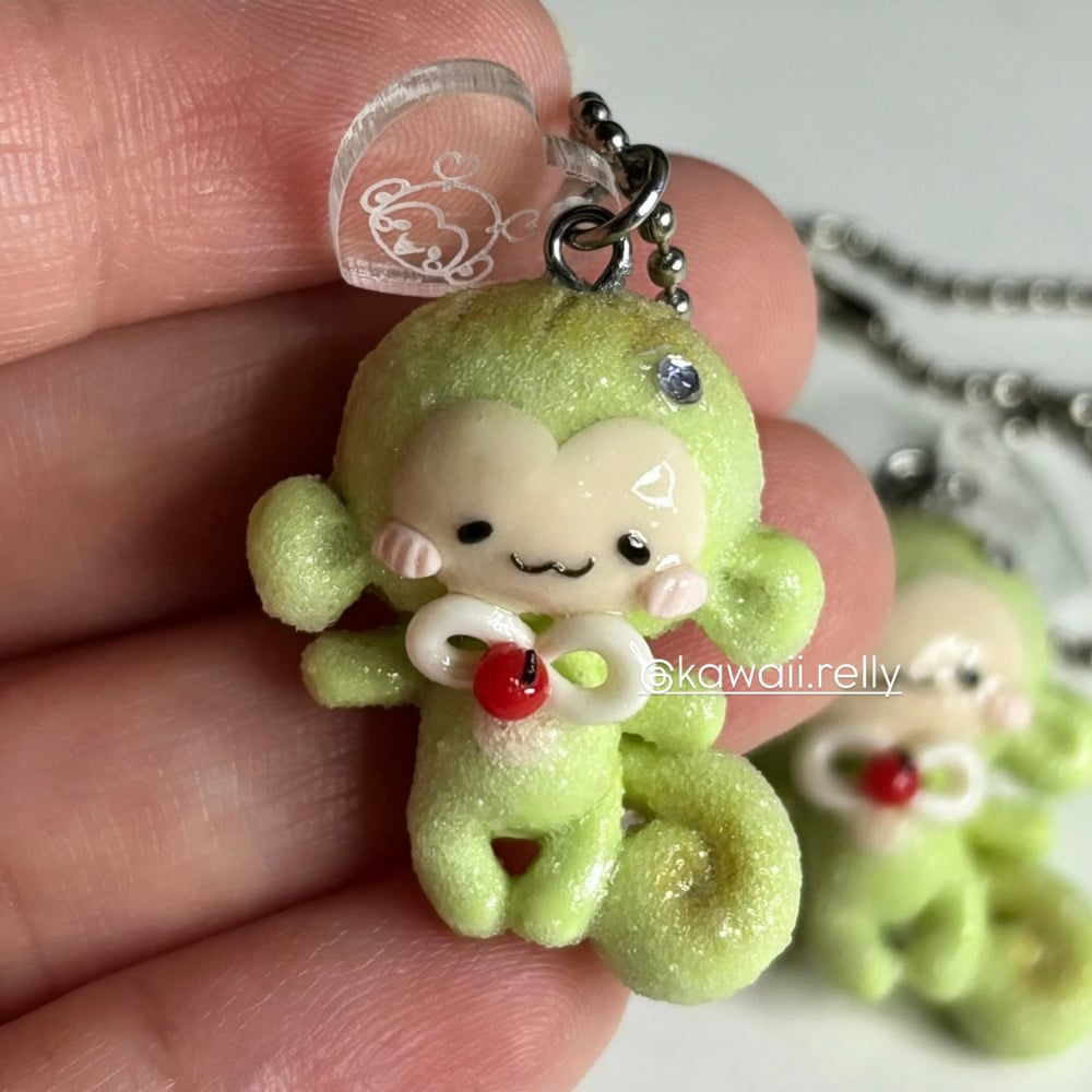 Image of Melon Pan Momo - ball keychain