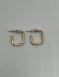 Mini statement earring