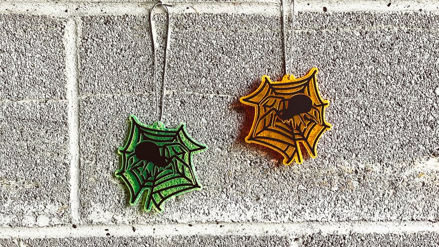 Image of Cobweb Mirror Hanger