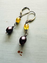 Image 11 of purple peacock pearl and green garnet earrings