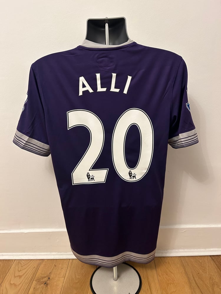 Image of Tottenham Hotspur “ALLI 20” 2015/16 Third Shirt + patches (M)