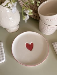 Red heart side plate 