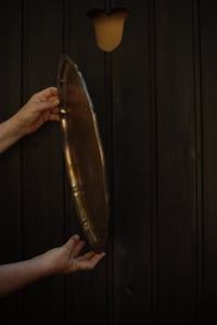 Image 2 of Grosses Serviertablett, wunderschön patiniert, oval, mit geschwungenem Rand