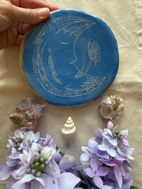 Image 1 of Grand sous-plat Lune Céramique 🌟