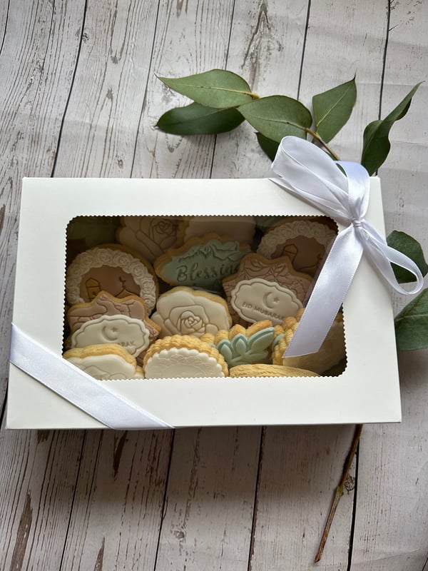Image of Medium Eid Sharing Box