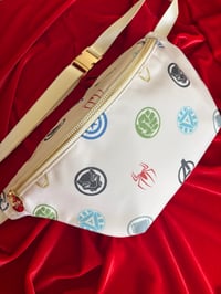Image 3 of Superhero's belt bag
