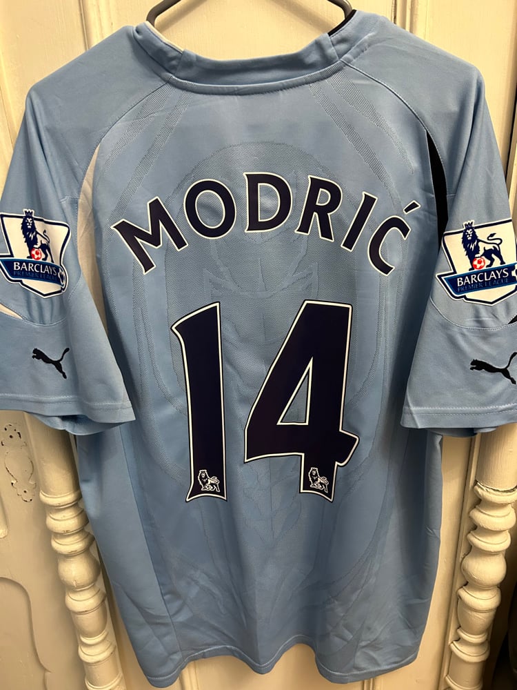 Image of Tottenham Hotspur “MODRIĆ 14” 2010/11 Away Shirt + PL patches (L)