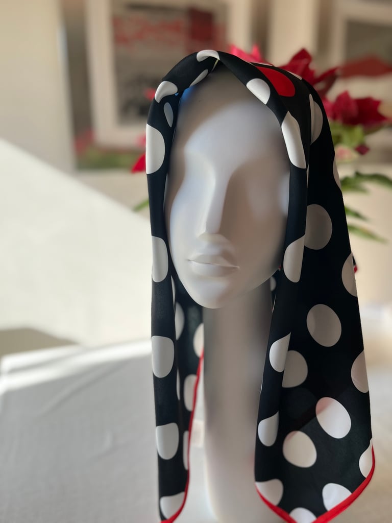 White Polka dots Muñecas sin rostro Image 5