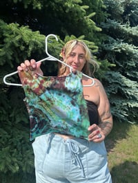Image 2 of geode ice dye crop tank 1/1 (M)