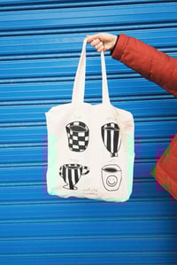 Image 1 of TOTE TAZOTAS 