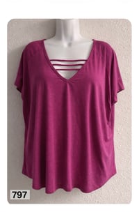 Image 1 of New 26/28 Avenue Top #797*10