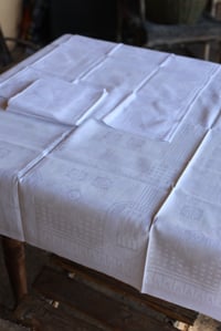 Image 6 of 1 Tischdecke und 4 Servietten, Jugendstil