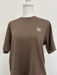 Image 2 of Adidas brown t shirt // M
