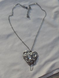 Image 4 of Heartlore Pendant