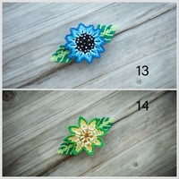 Image 9 of Flores Hair Barrette 