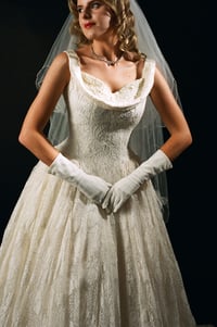 Image 7 of 1950s Bombshell Beauty