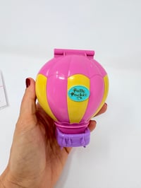 Image 3 of Ensemble bracelet et Polly Pocket La Montgolfière