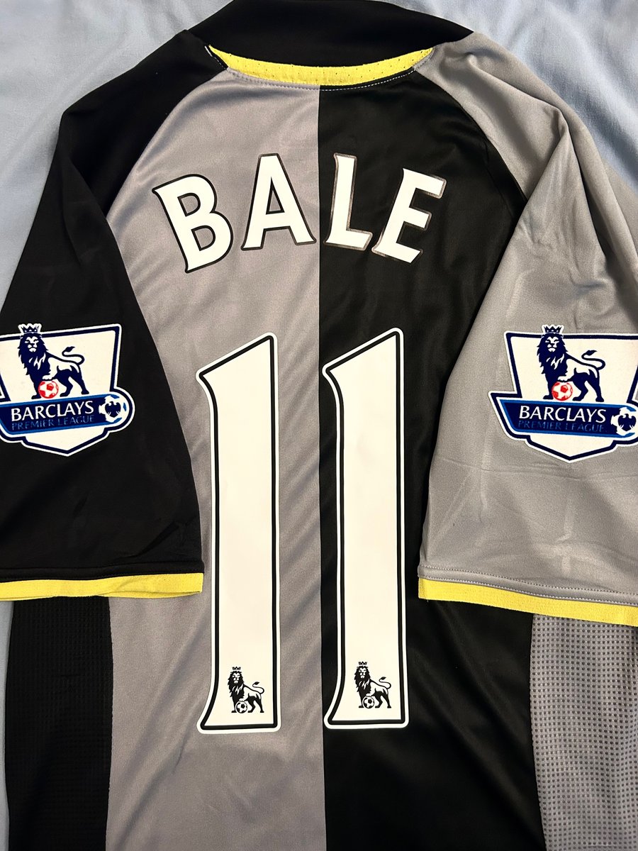 Image of Tottenham Hotspur “BALE 11” 2012/13 Third Shirt + PL patches (S)