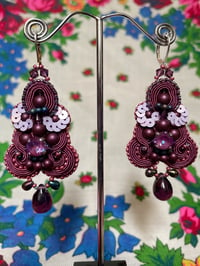 Image 4 of Pop Burgundy - Precieuses Boucles D'oreilles Brodées 