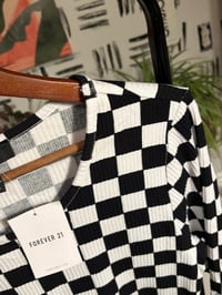Image 2 of NWT forever 21 checker soft tee 
