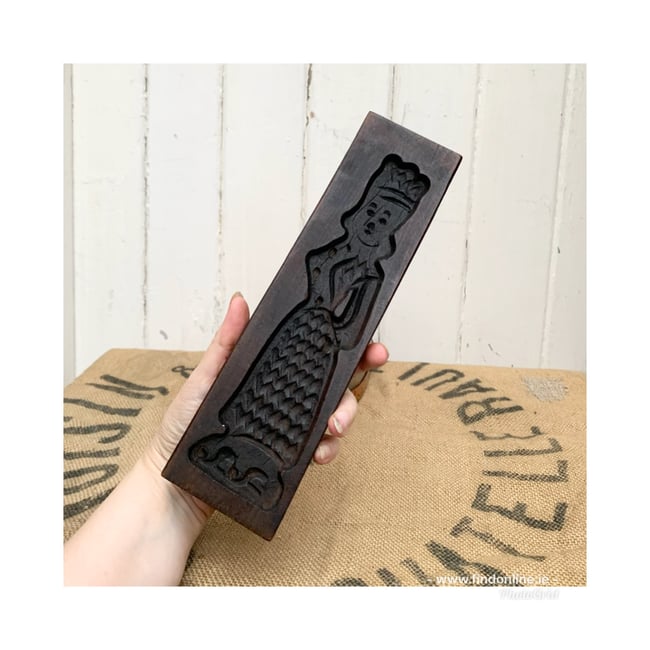 Antique Carved 1930’s Chocolate/Biscuit Mould
