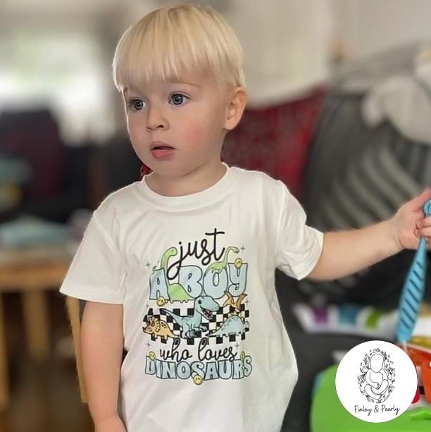 T-SHIRT: Dinosaur Boy Or Girl