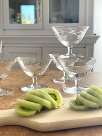 Image 3 of Coupes en verre gravé x6