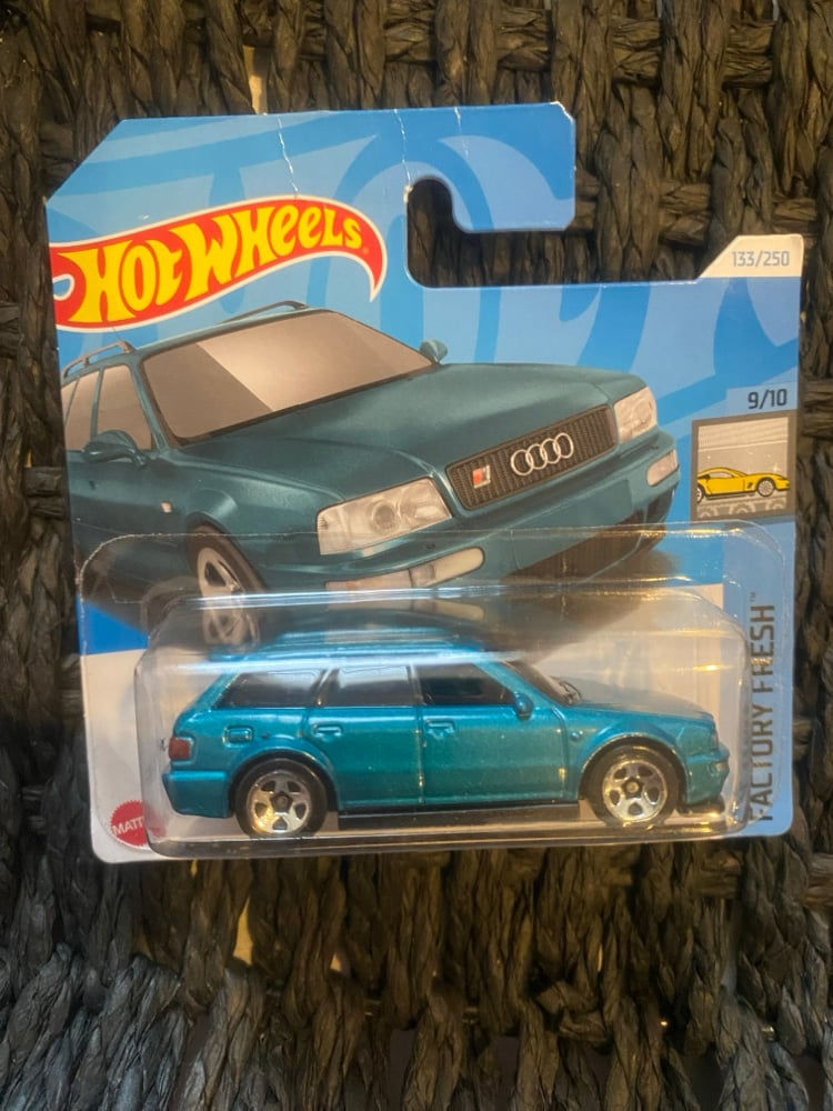 Image of Hot Wheels toy car racer wagon 133/250