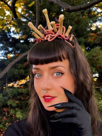 Image 2 of Queen of rot crown 