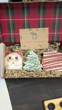 Image 1 of Holiday Gift Set