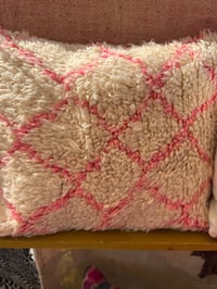 Image 2 of coussin béni 🌸