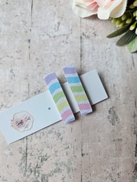 Image 16 of Alligator Hair Clips