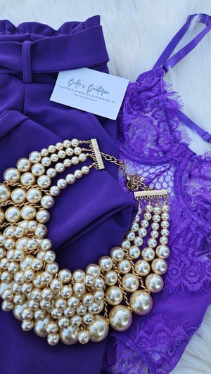 Image of Goddess Pearl Statement Necklace 