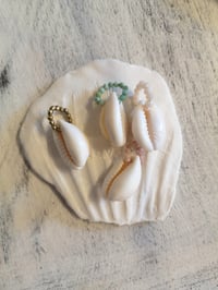 Pendentif cauri • EMMY MOA 