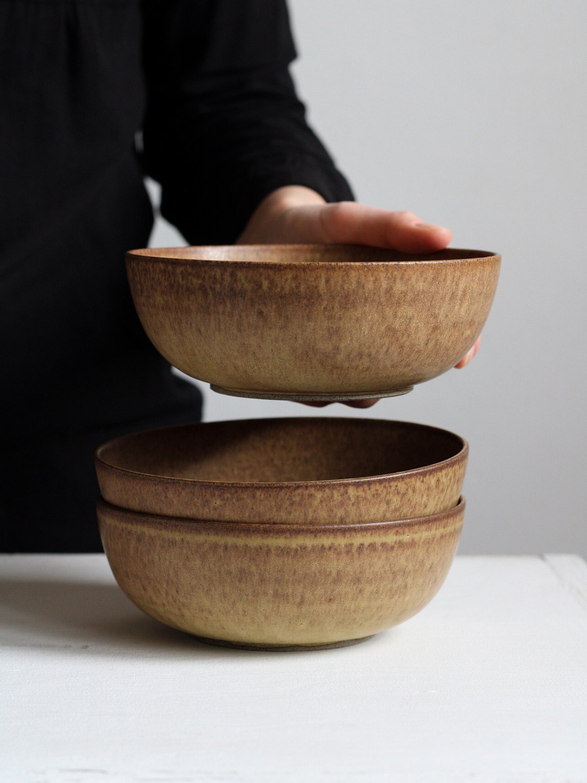 Image of low bowl in umber