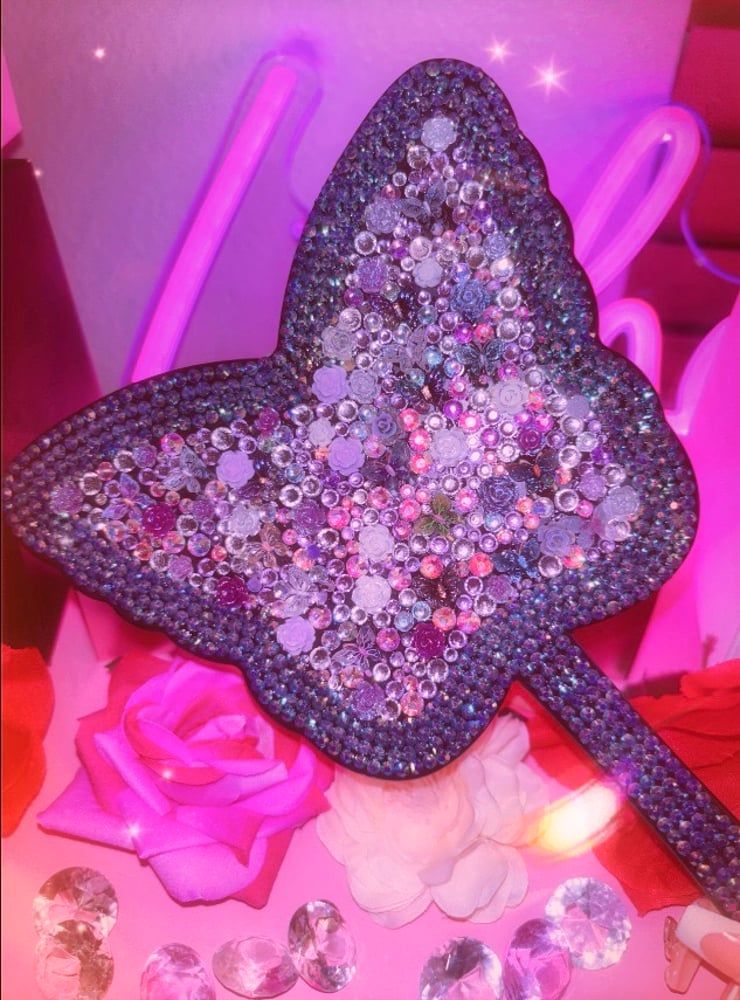 Image of Stay Pretty Butterflies & Roses Handheld Mirror ✨🦋🌹